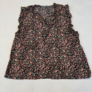 BB Dakota ruffle top